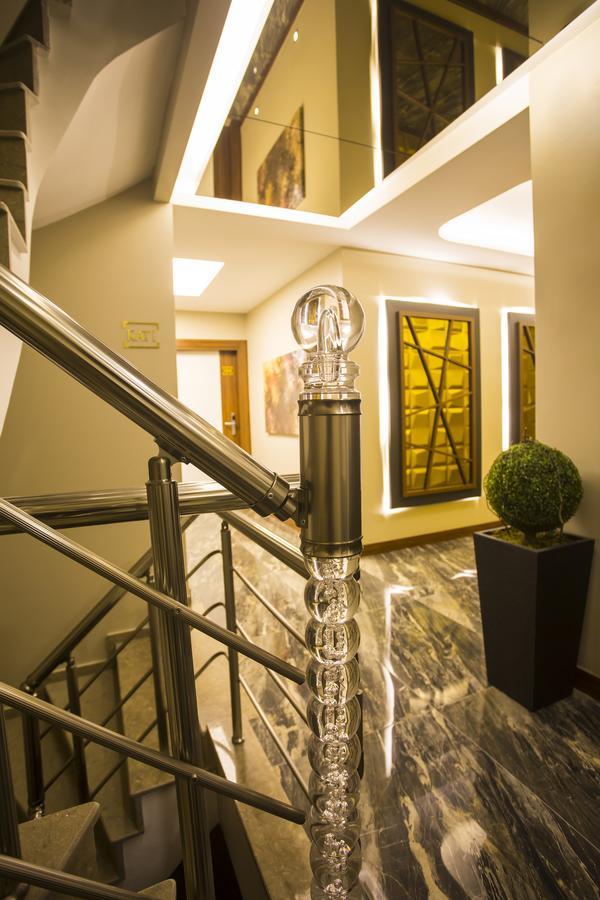 Maxuite Hotel In Home أكشاي المظهر الخارجي الصورة