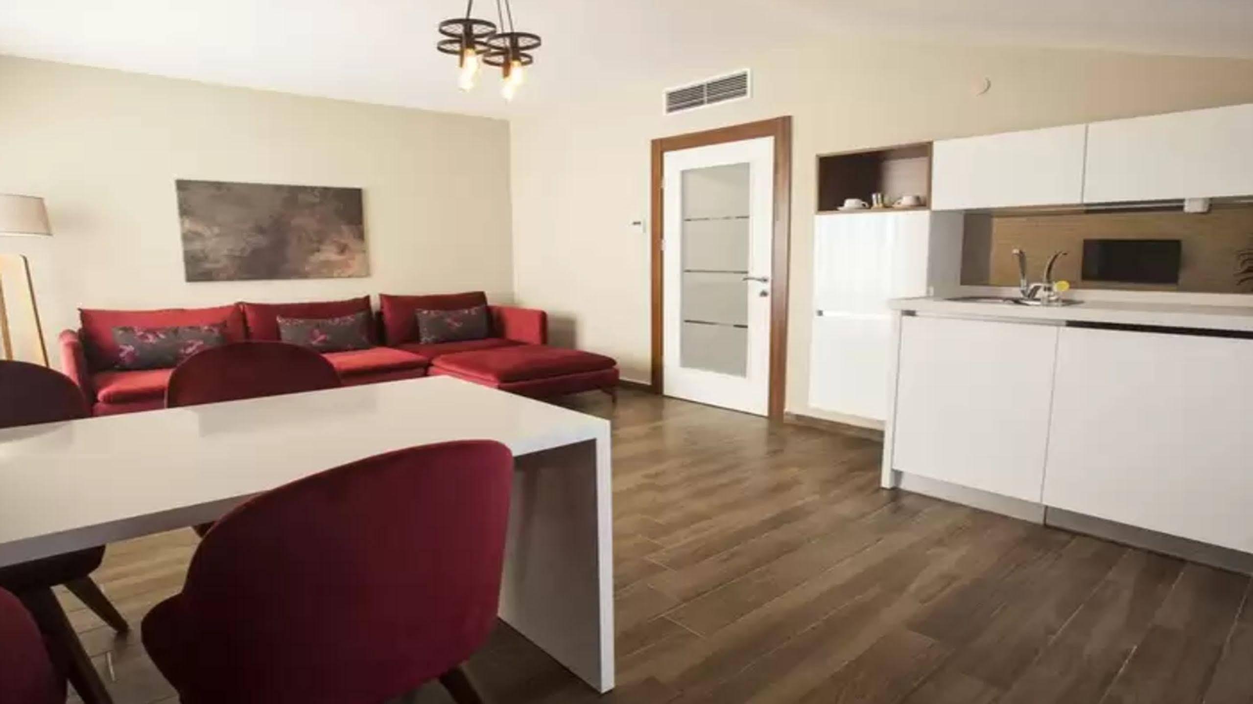 Maxuite Hotel In Home أكشاي المظهر الخارجي الصورة